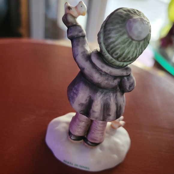 Goebel Hummel “Peaceful Perch” Porcelain Figurine BH 86/P - Picture 3 of 6